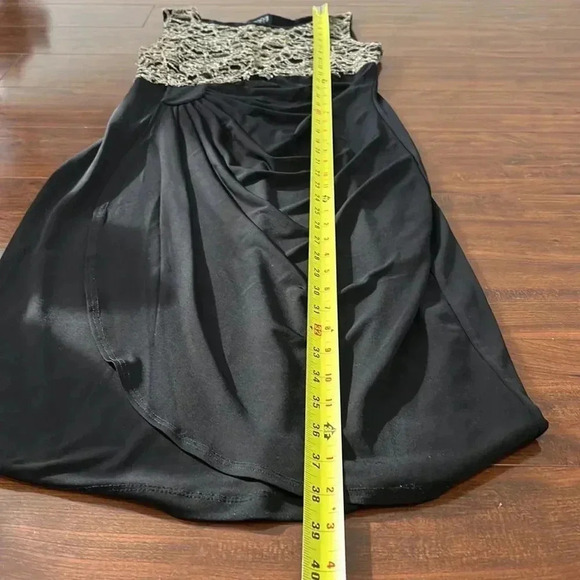 Black dress with lace top - Picture 5 of 10